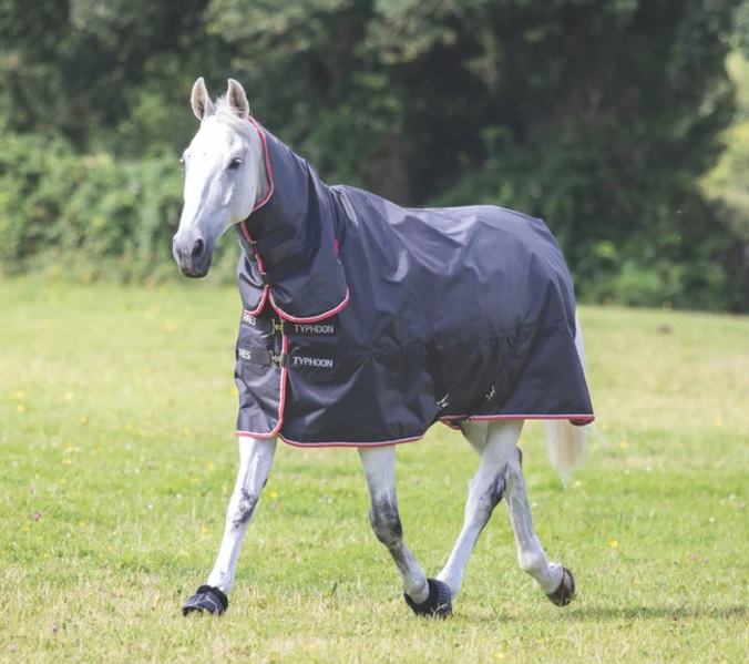 Typhoon 200 Combo Turnout Rug 4ft Black