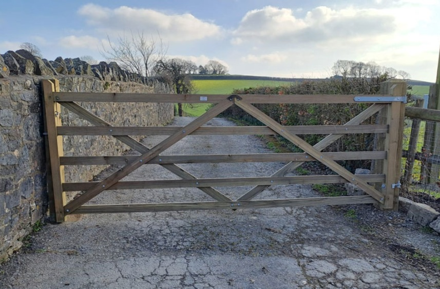 12ft Dual Hanging Standard Diamond Gate