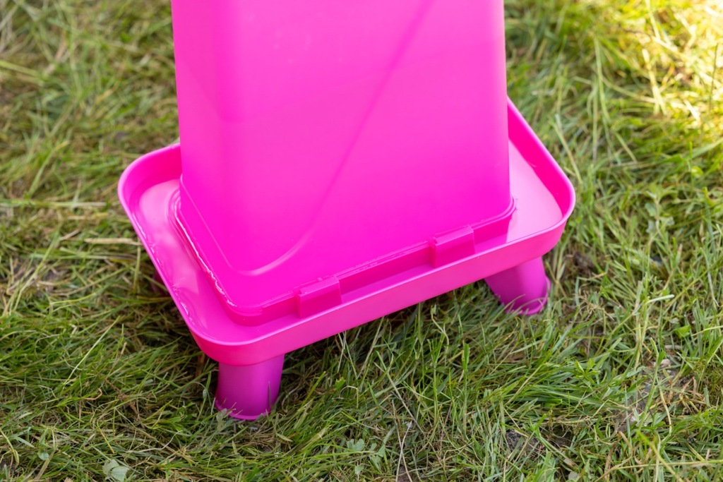 Poultry Drinker With Feet 5.5 Litre Pink