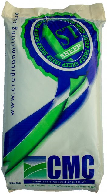 Crediton Milling Company Ewe Nuts 18% 25kg