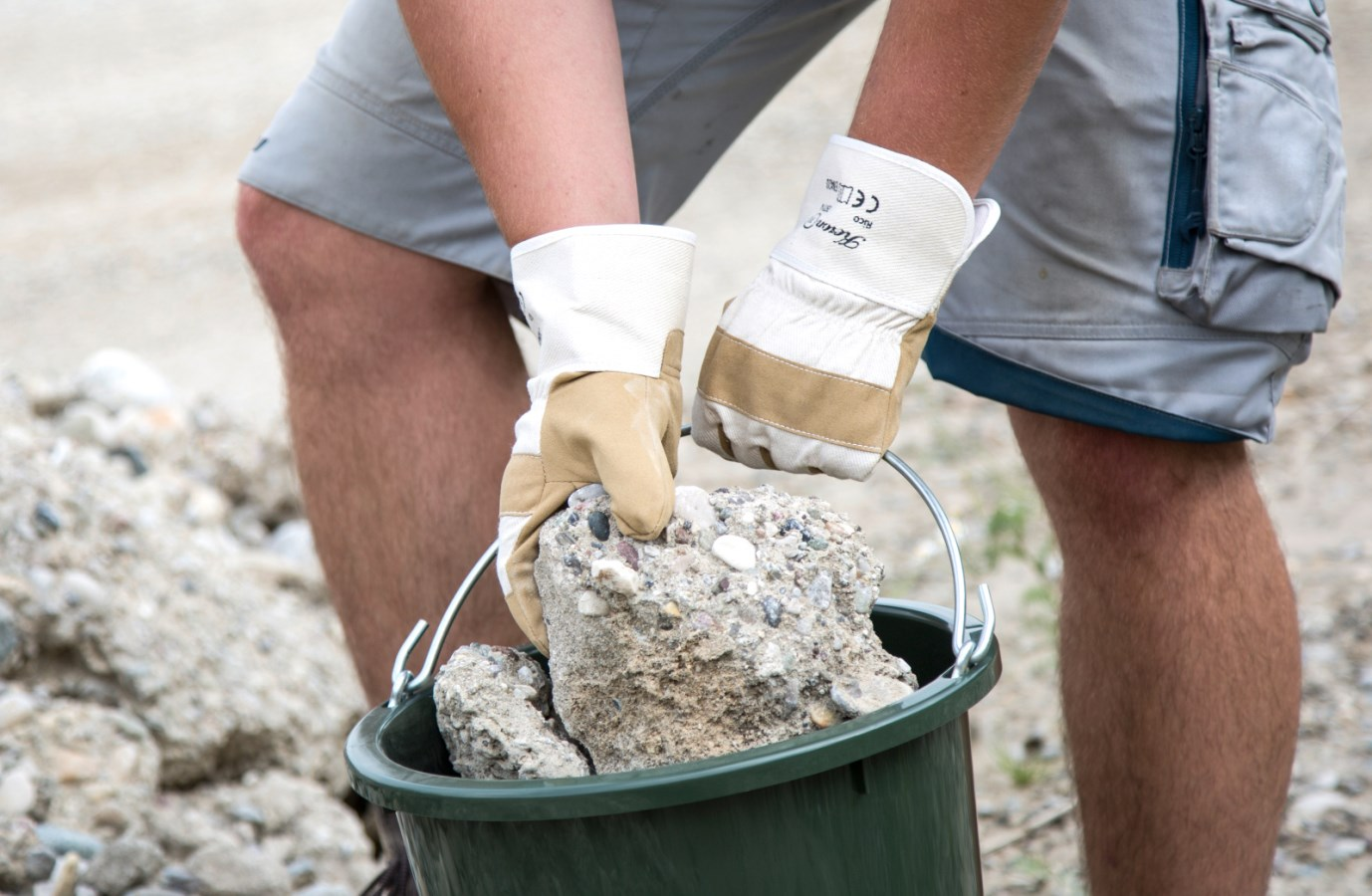 All Purpose Bucket 12L ( Green or Pink)